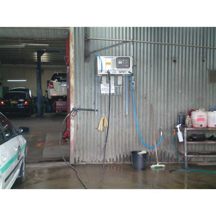BE 2,900 PSI 3-Phase Electric Pressure Washer - 21 L/min, Interpump | SPOT 20/21
